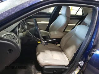 2017 Chrysler 300 Limited z VIN 2C3CCARG3HH622016, wystawiony jako Copart lot #49293935 z przebiegiem Nie podano mil oraz Szkoda całkowita • Salvage title. Historia ofert i sprzedaży dostępna na DreamBid. Obrazek 7.