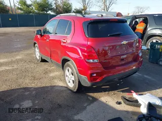 2018 Chevrolet Trax LT with VIN 3GNCJLSB5JL307086, listed as a IAAI auction lot 41941778 with 109,985 mi miles and . Bid and sale history available at carsss.com. Image 3.
