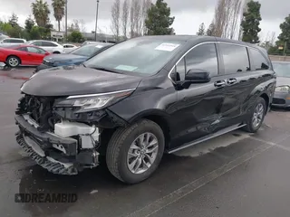 2022 Toyota Sienna XLE with VIN 5TDYRKEC8NS126392, listed as a IAAI auction lot 41912544 with 120,801 mi miles and . Bid and sale history available at DreamBid. Image 19.