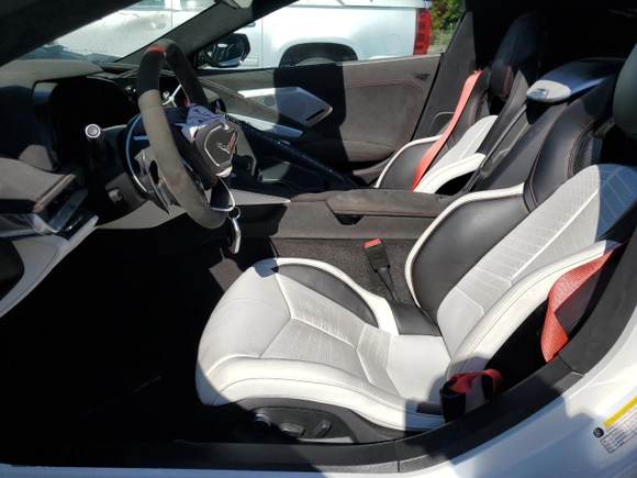 2023 Chevrolet Corvette 3LT with VIN 1G1YC2D43P5500789, listed as a Copart auction lot 50524055 with 3,028 mi miles and Salvage Title. Bid and sale history available at carsss.com. Image 7.