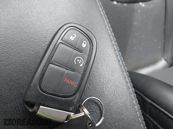 2020 Jeep Cherokee Latitude Plus z VIN 1C4PJMLB0LD536976, wystawiony jako IAAI lot #42244708 z przebiegiem 116 228 mil mil oraz . Historia ofert i sprzedaży dostępna na DreamBid. Obrazek 11.