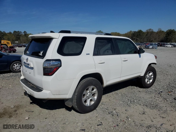 2021 Toyota 4Runner SR5 with VIN JTEEU5JR6M5240114, listed as a Copart auction lot 50421065 with 95,550 mi miles and Salvage Title. Bid and sale history available at carsss.com. Image 3.