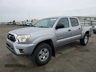 2015 Toyota Tacoma PreRunner with VIN 5TFJU4GNXFX074298, listed as a Copart auction lot 43659955 with 73,180 mi miles and Salvage title. Bid and sale history available at DreamBid. Image 1.