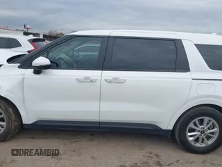 2024 Kia Carnival LX with VIN KNDNB4H34R6372182, listed as a IAAI auction lot 41421202 with 20,476 mi miles. Bid and sale history available at carsss.com. Image 14.