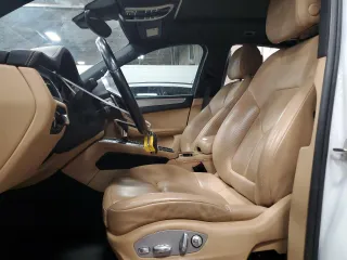 2017 Porsche Macan GTS with VIN WP1AG2A53HLB53891, listed as a Copart auction lot 88149965 with 77,180 mi miles and Salvage Title. Bid and sale history available at carsss.com. Image 7.