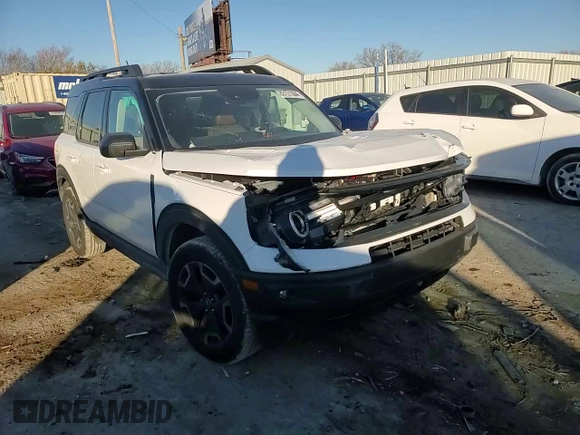 2022 Ford Bronco Sport Outer Banks z VIN 3FMCR9C6XNRD66333, wystawiony jako Copart lot #83121584 z przebiegiem 43 994 mil mil oraz Szkoda całkowita • Salvage title. Historia ofert i sprzedaży dostępna na DreamBid. Obrazek 12.