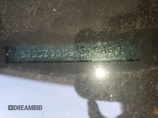 2018 Toyota Sienna XLE with VIN 5TDDZ3DC9JS204307, listed as a Copart auction lot 57327715 with 70,886 mi miles and Salvage title. Bid and sale history available at DreamBid. Image 13.