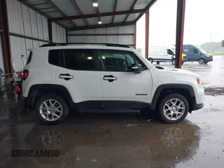 2020 Jeep Renegade Latitude with VIN ZACNJBBB4LPL00858, listed as a IAAI auction lot 39799564 with 96,002 mi miles. Bid and sale history available at carsss.com. Image 13.