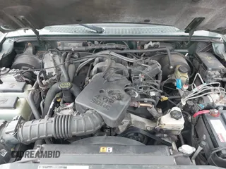 2001 Ford Ranger XL Fleet with VIN 1FTZR15EX1PB75470, listed as a IAAI auction lot 41833450 with 140,579 mi miles. Bid and sale history available at carsss.com. Image 10.