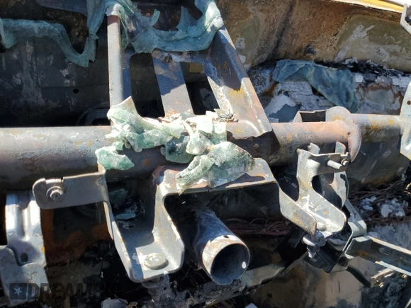 2008 Ford F-350 XL z VIN 1FTWW33R88EA48073, wystawiony jako Copart lot #49414825 z przebiegiem Nie podano mil oraz Szkoda całkowita • Salvage title. Historia ofert i sprzedaży dostępna na DreamBid. Obrazek 9.