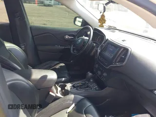 2019 Jeep Cherokee Latitude Plus with VIN 1C4PJMLBXKD472248, listed as a IAAI auction lot 41784836 with 71,643 mi miles and . Bid and sale history available at DreamBid. Image 5.