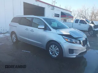 2016 Kia Sedona LX with VIN KNDMB5C18G6164472, listed as a IAAI auction lot 41661530 with 116,904 mi miles. Bid and sale history available at carsss.com. Image 1.