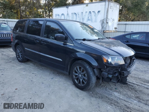 2015 Chrysler Town & Country S with VIN 2C4RC1HG5FR627653, listed as a Copart auction lot 87235414 with 103,684 mi miles and Salvage Title. Bid and sale history available at DreamBid. Image 4.