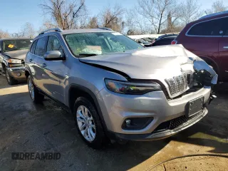 2019 Jeep Cherokee Latitude with VIN 1C4PJMCB0KD453739, listed as a Copart auction lot 79525833 with 89,346 mi miles and Salvage Title. Bid and sale history available at carsss.com. Image 4.