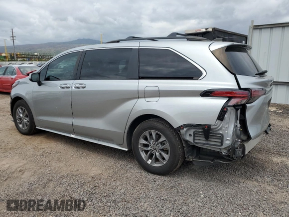 2021 Toyota Sienna XLE z VIN 5TDJRKEC4MS003091, wystawiony jako Copart lot #51657445 z przebiegiem 56 092 mil mil oraz Szkoda całkowita • Salvage title. Historia ofert i sprzedaży dostępna na DreamBid. Obrazek 2.
