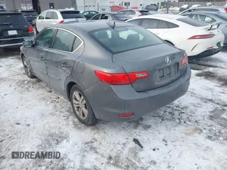 2013 Acura ILX with VIN 19VDE1F37DE022142, listed as a IAAI auction lot 41543026 with 152,967 mi miles. Bid and sale history available at carsss.com. Image 3.