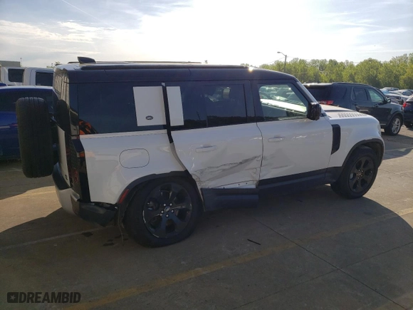 2020 Land Rover Defender SE with VIN SALEP7EU2L2016546, listed as a Copart auction lot 50998654 with 45,672 mi miles and Salvage Title. Bid and sale history available at carsss.com. Image 3.