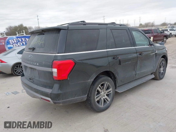 2023 Ford Expedition XLT with VIN 1FMJU1H85PEA53844, listed as a IAAI auction lot 41622752 with 54,178 mi miles. Bid and sale history available at carsss.com. Image 4.