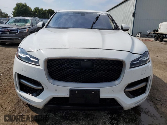 2017 Jaguar F-Pace 20d R-Sport with VIN SADCL2BN2HA885563, listed as a Copart auction lot 71300134 with 168,056 mi miles and Clean Title. Bid and sale history available at DreamBid. Image 5.
