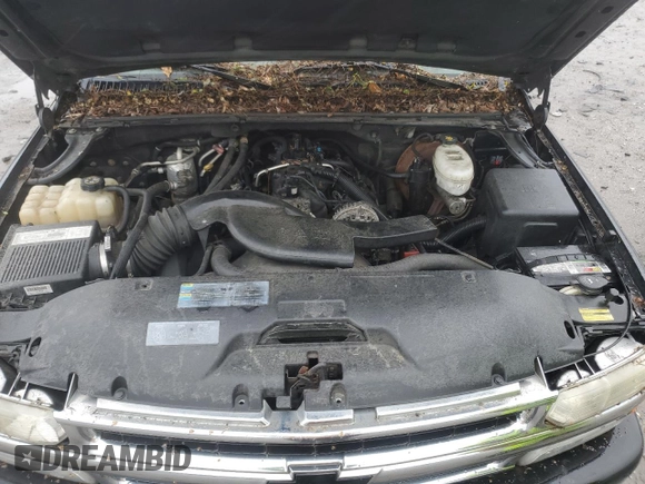 2003 Chevrolet Suburban LT with VIN 3GNFK16Z93G151040, listed as a Copart auction lot 58938435 with 312,447 mi miles and Clean title. Bid and sale history available at DreamBid. Image 12.