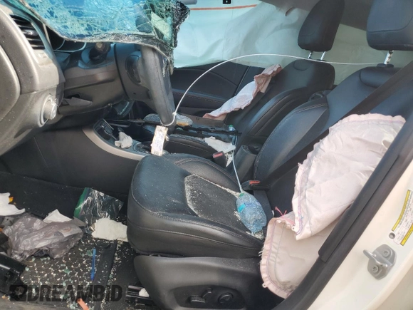 2018 Jeep Compass Altitude with VIN 3C4NJDBB8JT423289, listed as a Copart auction lot 53066075 with Not provided miles and Salvage title. Bid and sale history available at DreamBid. Image 7.