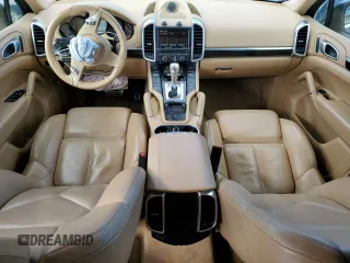 2014 Porsche Cayenne S Hybrid с VIN WP1AE2A25ELA50477, выставлен на аукционе Copart как лот 46681725 с пробегом 173 642 миль миль и Чистый • Clean title. История ставок и продаж доступна на DreamBid. Изображение 8.