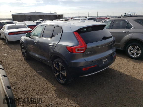 2019 Volvo XC40 Momentum with VIN YV4162UK2K2151808, listed as a Copart auction lot 51024643 with 28,113 mi miles and . Bid and sale history available at carsss.com. Image 2.