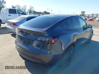 2022 Tesla Model Y Performance z VIN 7SAYGDEF2NF490794, wystawiony jako IAAI lot #42218742 z przebiegiem 41 402 mil mil oraz . Historia ofert i sprzedaży dostępna na DreamBid. Obrazek 4.