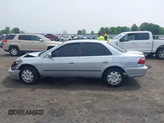 1998 Honda Accord LX с VIN 1HGCG5645WA110496, выставлен на аукционе IAAI как лот 42082333 с пробегом 169 674 миль миль и . История ставок и продаж доступна на DreamBid. Изображение 14.