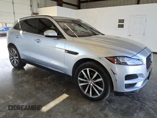 2017 Jaguar F-Pace 20d Prestige with VIN SADCK2BNXHA498410, listed as a Copart auction lot 85759764 with 85,030 mi miles and Clean Title. Bid and sale history available at DreamBid. Image 4.