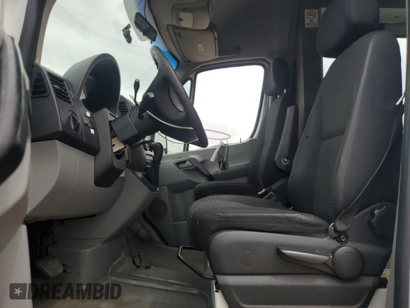 2009 Freightliner Sprinter z VIN WDYPF4AC995428926, wystawiony jako Copart lot #44266745 z przebiegiem 178 136 mil mil oraz Tytuł czysty. Historia ofert i sprzedaży dostępna na DreamBid. Obrazek 7.
