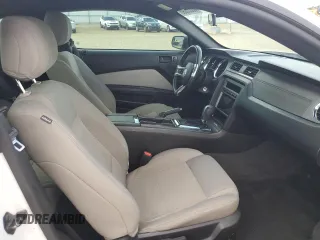 2013 Ford Mustang V6 с VIN 1ZVBP8AMXD5227772, выставлен на аукционе Copart как лот 63335095 с пробегом 145 764 миль миль и Чистый • Clean title. История ставок и продаж доступна на DreamBid. Изображение 10.