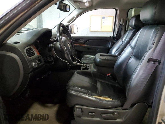 2011 GMC Yukon XL SLT with VIN 1GKS1KE01BR258475, listed as a Copart auction lot 55305385 with 201,517 mi miles and Clean Title. Bid and sale history available at carsss.com. Image 7.