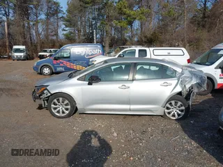 2020 Toyota Corolla LE with VIN 5YFEPRAE9LP023156, listed as a IAAI auction lot 41695183 with 114,123 mi miles. Bid and sale history available at carsss.com. Image 14.