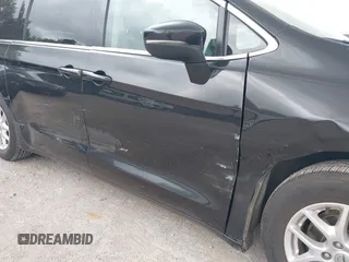 2023 Chrysler Pacifica Touring L с VIN 2C4RC1BG2PR560147, выставлен на аукционе IAAI как лот 42532832 с пробегом 62 179 миль миль и . История ставок и продаж доступна на DreamBid. Изображение 6.