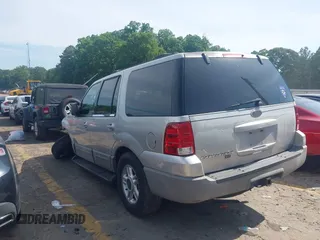 2003 Ford Expedition Special Service z VIN 1FMRU15W43LA75393, wystawiony jako IAAI lot #42218274 z przebiegiem 237 995 mil mil oraz . Historia ofert i sprzedaży dostępna na DreamBid. Obrazek 3.