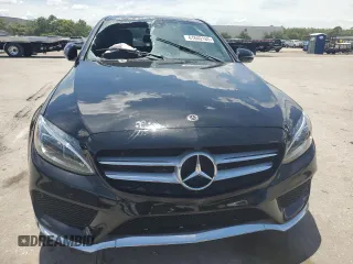 2018 Mercedes-Benz C 300 with VIN 55SWF4JB2JU270137, listed as a Copart auction lot 61640165 with 112,580 mi miles and Clean title. Bid and sale history available at DreamBid. Image 5.