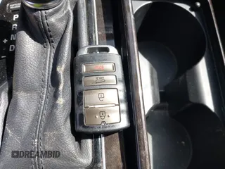 2015 Kia Cadenza Premium z VIN KNALN4D73F5173890, wystawiony jako IAAI lot #41829856 z przebiegiem 96 812 mil mil oraz . Historia ofert i sprzedaży dostępna na DreamBid. Obrazek 11.
