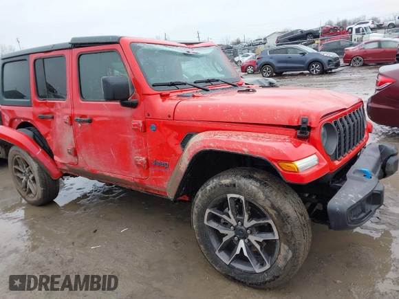 2024 Jeep Wrangler Willys z VIN 1C4RJXN67RW227593, wystawiony jako IAAI lot #41519596 z przebiegiem 7 851 mil mil oraz . Historia ofert i sprzedaży dostępna na DreamBid. Obrazek 13.