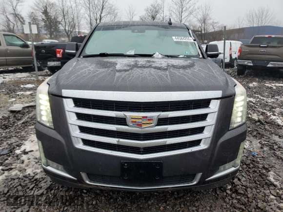 2015 Cadillac Escalade ESV Luxury z VIN 1GYS4SKJ4FR656232, wystawiony jako Copart lot #44584255 z przebiegiem 130 066 mil mil oraz Szkoda całkowita • Salvage title. Historia ofert i sprzedaży dostępna na DreamBid. Obrazek 5.