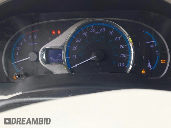 2011 Toyota Sienna XLE AAS z VIN 5TDYK3DC7BS067407, wystawiony jako IAAI lot #42312520 z przebiegiem 175 945 mil mil oraz . Historia ofert i sprzedaży dostępna na DreamBid. Obrazek 7.