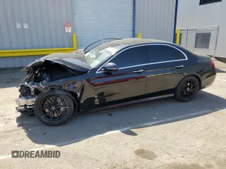 2019 Mercedes-Benz E 300 z VIN WDDZF4JB2KA547240, wystawiony jako Copart lot #52937995 z przebiegiem 61 026 mil mil oraz Szkoda całkowita • Salvage title. Historia ofert i sprzedaży dostępna na DreamBid. Obrazek 1.