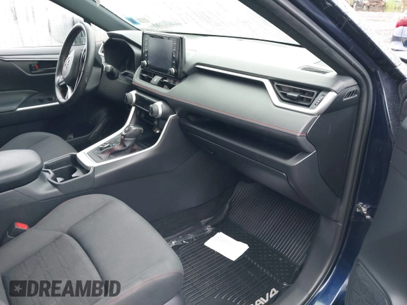 2021 Toyota RAV4 SE with VIN JTMAB3FV9MD051787, listed as a IAAI auction lot 42357030 with 40,793 mi miles and . Bid and sale history available at DreamBid. Image 5.