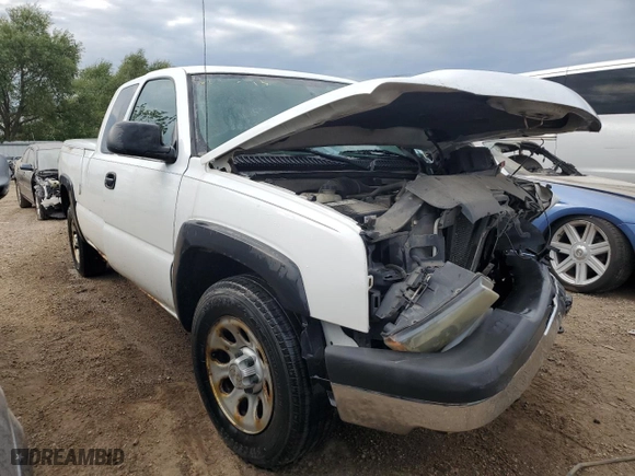 2007 Chevrolet Silverado 1500 Classic LT1 with VIN 1GCEC19XX7Z140940, listed as a Copart auction lot 69942634 with 260,883 mi miles and Salvage Title. Bid and sale history available at carsss.com. Image 4.
