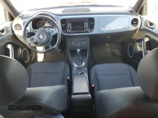 2013 Volkswagen Beetle 2.5L with VIN 3VW5P7AT9DM812173, listed as a Copart auction lot 78222574 with 153,702 mi miles and Salvage Title. Bid and sale history available at DreamBid. Image 8.