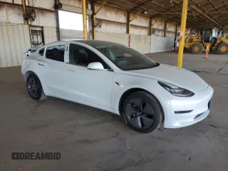 2019 Tesla Model 3 Mid Range with VIN 5YJ3E1EA0KF435613, listed as a Copart auction lot 86916314 with 25,663 mi miles and Salvage Title. Bid and sale history available at carsss.com. Image 4.
