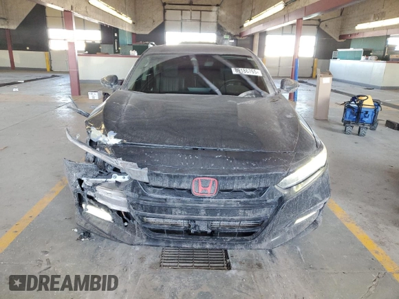 2018 Honda Accord Touring z VIN 1HGCV2F93JA040263, wystawiony jako Copart lot #89186765 z przebiegiem 95 110 mil mil oraz Nie do naprawy • Non repairable. Historia ofert i sprzedaży dostępna na DreamBid. Obrazek 5.