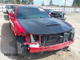 2020 Dodge Charger R/T z VIN 2C3CDXCT2LH106714, wystawiony jako IAAI lot #41860126 z przebiegiem 128 195 mil mil oraz . Historia ofert i sprzedaży dostępna na DreamBid. Obrazek 6.