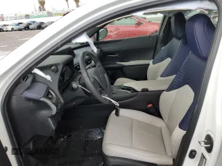 2019 Lexus UX with VIN JTHU9JBH8K2019868, listed as a Copart auction lot 40741123 with 35,266 mi miles. Bid and sale history available at carsss.com. Image 7.