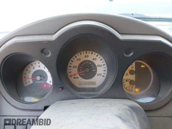 2004 Nissan Xterra XE with VIN 5N1ED28YX4C677850, listed as a IAAI auction lot 41997637 with 312,935 mi miles and . Bid and sale history available at DreamBid. Image 7.